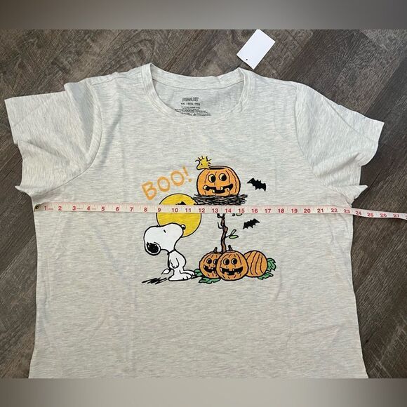 Peanuts Halloween Graphic Tee-Size XXL - Picture 8 of 9